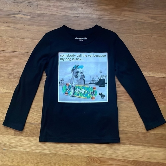 Abercrombie & Fitch boys 5/6 skateboarding dog long sleeve t-shirt - Picture 1 of 3